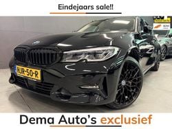 Zwart Gebruikt 2021 BMW 330 Executive Stationwagen | € 29.950 (Goede deal)