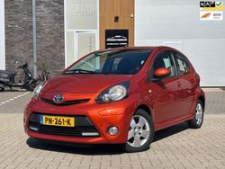 Bruin Gebruikt 2012 Toyota Aygo Hatchback | € 3.199 (Eerlijke prijs)