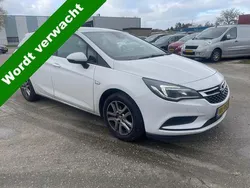 Wit Gebruikt 2017 Opel Astra Edition Stationwagen | € 5.450 (Eerlijke prijs)