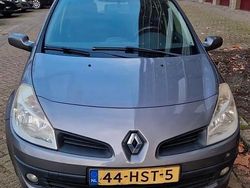 Gebruikt 2009 Renault Clio R.S. Hatchback | € 1.700 (Eerlijke prijs)