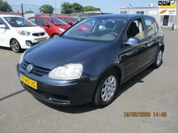 Blauw Gebruikt 2005 VW Golf IV Comfortline Hatchback | € 1.849 (Eerlijke prijs)