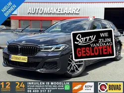 Zwart Gebruikt 2021 BMW 530e Executive Stationwagen | € 33.940 (Eerlijke prijs)