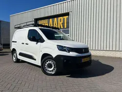 Wit Gebruikt 2020 Peugeot Partner Premium MPV | € 10.950 (Eerlijke prijs)
