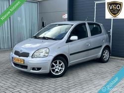 Grijs Gebruikt 2005 Toyota Yaris Hatchback | € 1.750 (Super prijs)