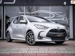 Grijs Gebruikt 2022 Toyota Yaris Hybrid Hatchback | € 20.950 (Goede deal)