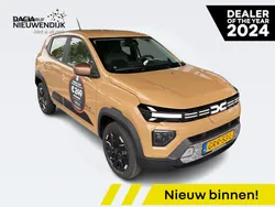 Beige safari hnw Nieuw 2024 Dacia Spring Extreme Hatchback | € 19.995