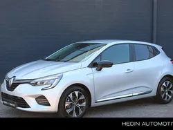Grijs Gebruikt 2022 Renault Clio V Evolution Hatchback | € 13.745 (Eerlijke prijs)