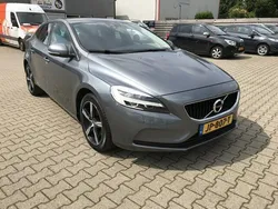 Grijs Gebruikt 2016 Volvo V40 Stationwagen | € 14.950 (Eerlijke prijs)