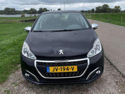 Zwart Gebruikt 2016 Peugeot 208 Hatchback | € 5.750 (Goede deal)