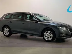 Grijs Gebruikt 2021 Skoda Octavia Business Line Stationwagen | € 16.250 (Eerlijke prijs)