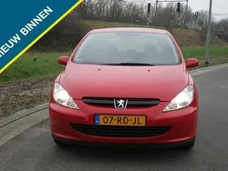 Rood Gebruikt 2005 Peugeot 307 Hatchback | € 1.899 (Iets duurder)