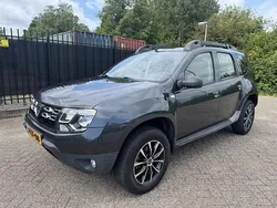 Grijs Gebruikt 2014 Dacia Duster Lauréate SUV | € 6.950 (Eerlijke prijs)