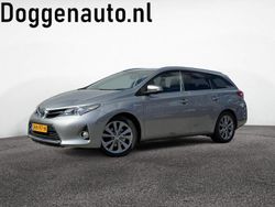 Grijs Gebruikt 2015 Toyota Auris Touring Sports Stationwagen | € 13.740 (Iets duurder)