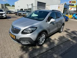 Grijs, metallic lak Gebruikt 2015 Opel Mokka Cosmo SUV | € 9.850 (Eerlijke prijs)