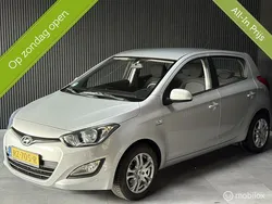 Grijs Gebruikt 2013 Hyundai i20 Hatchback | € 6.499 (Eerlijke prijs)