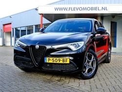 Zwart Gebruikt 2021 Alfa Romeo Stelvio Tech Edition SUV | € 29.950