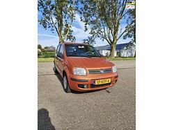 Oranje Gebruikt 2009 Fiat Panda Emotion Hatchback | € 3.199 (Goede deal)