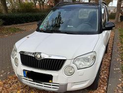 Wit Gebruikt 2009 Skoda Yeti SUV | € 2.500