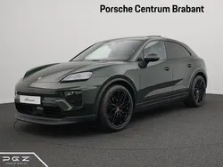Groen Nieuw 2025 Porsche Macan SUV | € 109.750 (Goede deal)