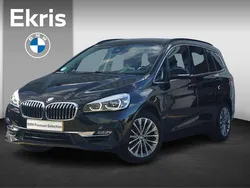 Saphirschwarz metallic (zwart metallic) Gebruikt 2022 BMW 216 Gran Tourer Comfort Edition MPV | € 20.900 (Eerlijke prijs)