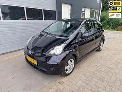 Zwart Gebruikt 2006 Toyota Aygo Sport Hatchback | € 1.975 (Goede deal)