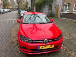 Rood Gebruikt 2019 VW Polo Business Hatchback | € 15.000 (Goede deal)