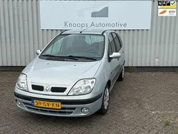 Grijs Gebruikt 2001 Renault Scénic MPV | € 999 (Eerlijke prijs)