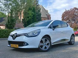 Wit Gebruikt 2014 Renault Clio IV Night&Day Hatchback | € 3.499 (Goede deal)