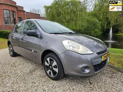Grijs Gebruikt 2010 Renault Clio R.S. Hatchback | € 4.999 (Eerlijke prijs)