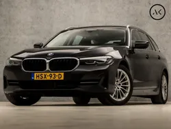 Grijs, metallic lak Gebruikt 2021 BMW 530 Sport Line Stationwagen | € 30.945 (Super prijs)