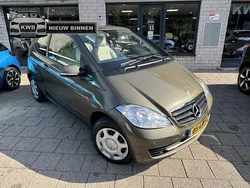 Bruin Gebruikt 2010 Mercedes A160 MPV | € 3.750 (Iets duurder)