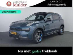 Blauw, metallic lak Gebruikt 2023 Lynk & Co 01 SUV | € 30.445 (Eerlijke prijs)