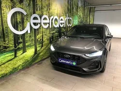 Grijs Gebruikt 2022 Ford Focus ST-Line X Hatchback | € 24.000 (Goede deal)