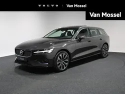 Grijs Gebruikt 2023 Volvo V60 Plus Stationwagen | € 62.947