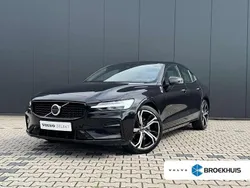 Zwart Gebruikt 2022 Volvo S60 Plus Sedan | € 31.940 (Eerlijke prijs)