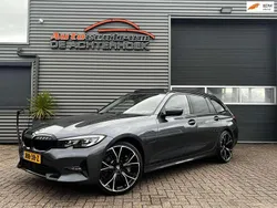 Grijs Gebruikt 2020 BMW 330e Stationwagen | € 29.999 (Eerlijke prijs)