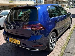 Blauw Gebruikt 2018 VW Golf VII Highline Hatchback | € 9.999 (Eerlijke prijs)