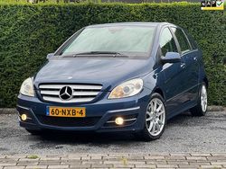 Blauw Gebruikt 2010 Mercedes B160 Business MPV | € 6.425 (Eerlijke prijs)