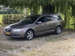 Bruin Gebruikt 2007 Volvo V70 Momentum Stationwagen | € 9.950 (Iets duurder)