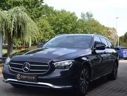 Zwart, metallic lak Gebruikt 2021 Mercedes E300 Stationwagen | € 34.750