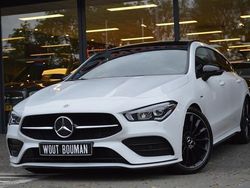 Wit Gebruikt 2021 Mercedes CLA200 Shooting Brake AMG Stationwagen | € 30.900 (Eerlijke prijs)