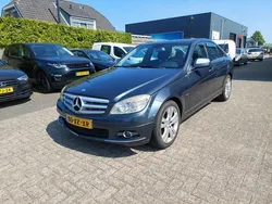 Grijs Gebruikt 2007 Mercedes C220 Avantgarde Sedan | € 4.950 (Eerlijke prijs)