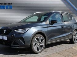 Grijs, metallic lak Gebruikt 2024 Seat Arona FR SUV | € 25.445 (Eerlijke prijs)