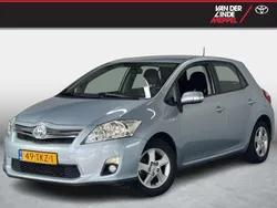 Blauw Gebruikt 2012 Toyota Auris Hatchback | € 7.950 (Eerlijke prijs)