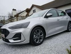 Zilver Gebruikt 2023 Ford Focus ST-Line Sedan | € 22.900 (Goede deal)