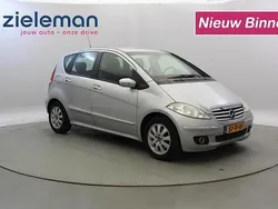 Grijs, metallic lak Gebruikt 2005 Mercedes A170 Avantgarde Hatchback | € 2.645 (Eerlijke prijs)