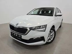 Wit Gebruikt 2019 Skoda Scala Hatchback | € 6.000