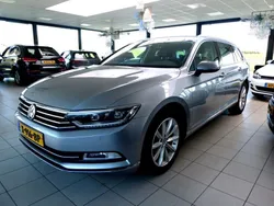 Grijs Gebruikt 2019 VW Passat Highline Stationwagen | € 18.250 (Eerlijke prijs)