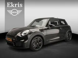 Zwart Gebruikt 2024 Mini John Cooper Works Hatchback | € 33.900 (Eerlijke prijs)