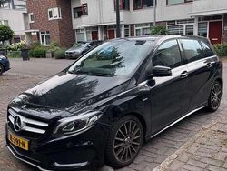 Zwart Gebruikt 2018 Mercedes B180 AMG MPV | € 22.500 (Eerlijke prijs)